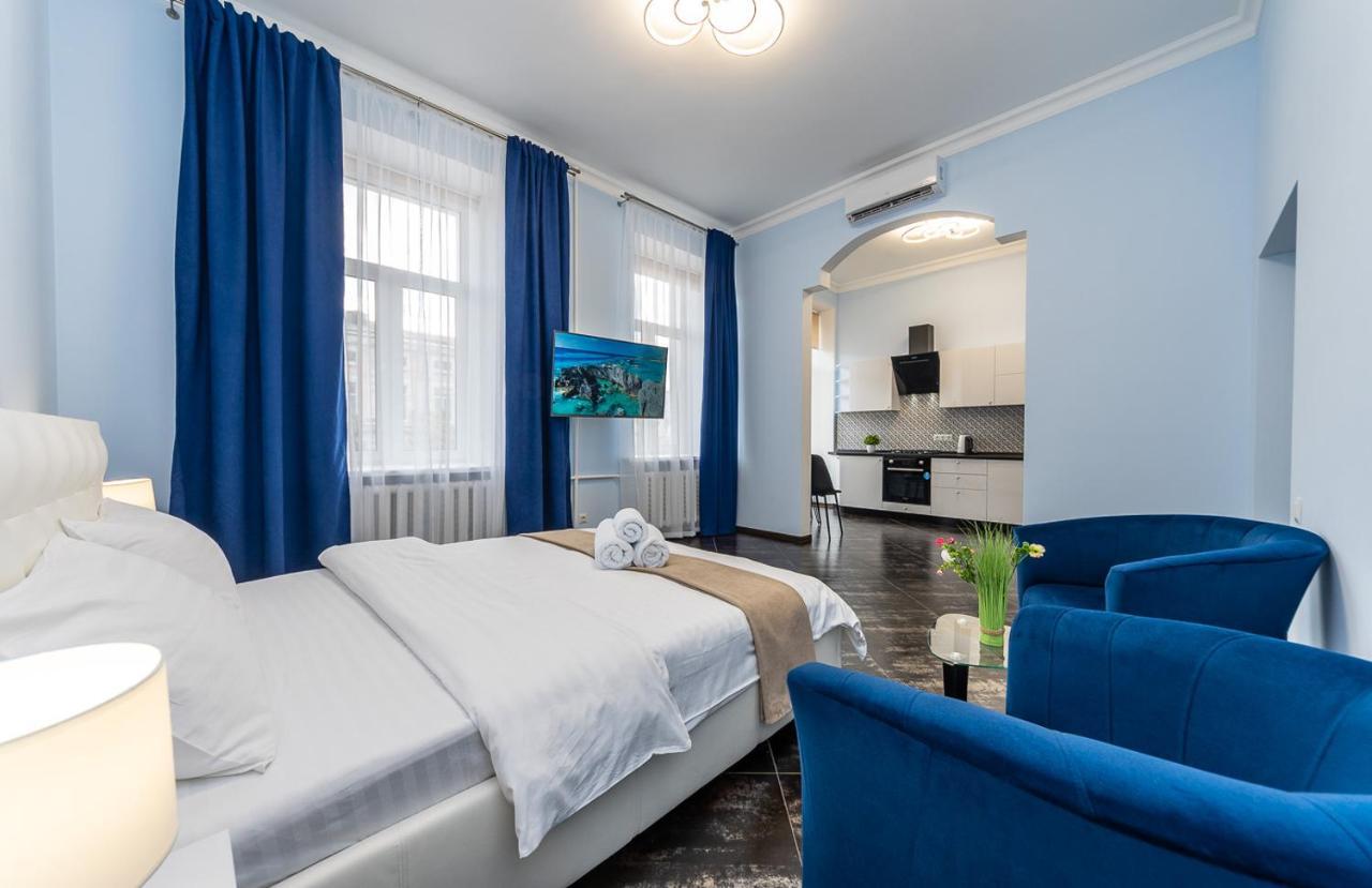 View On Sofievskaya Square Apartment Kyiv Exterior photo